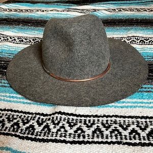 Felt Gray Hat with Rose Gold Accent